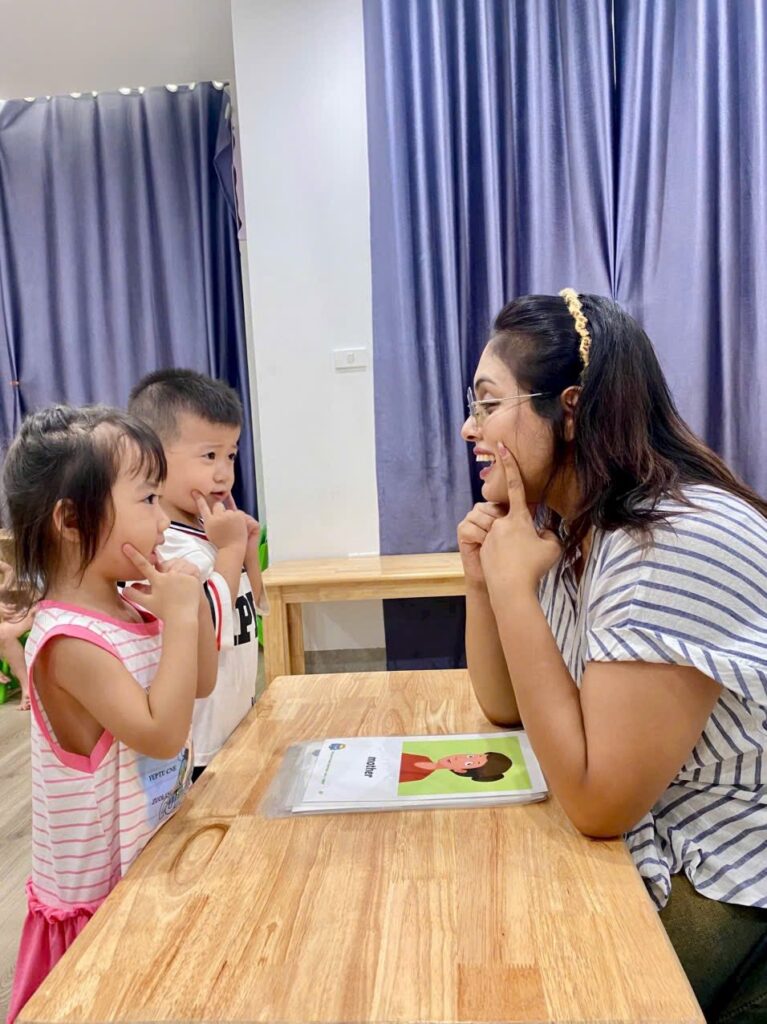 Chương Trình Lớp Chồi (3-4 tuổi)